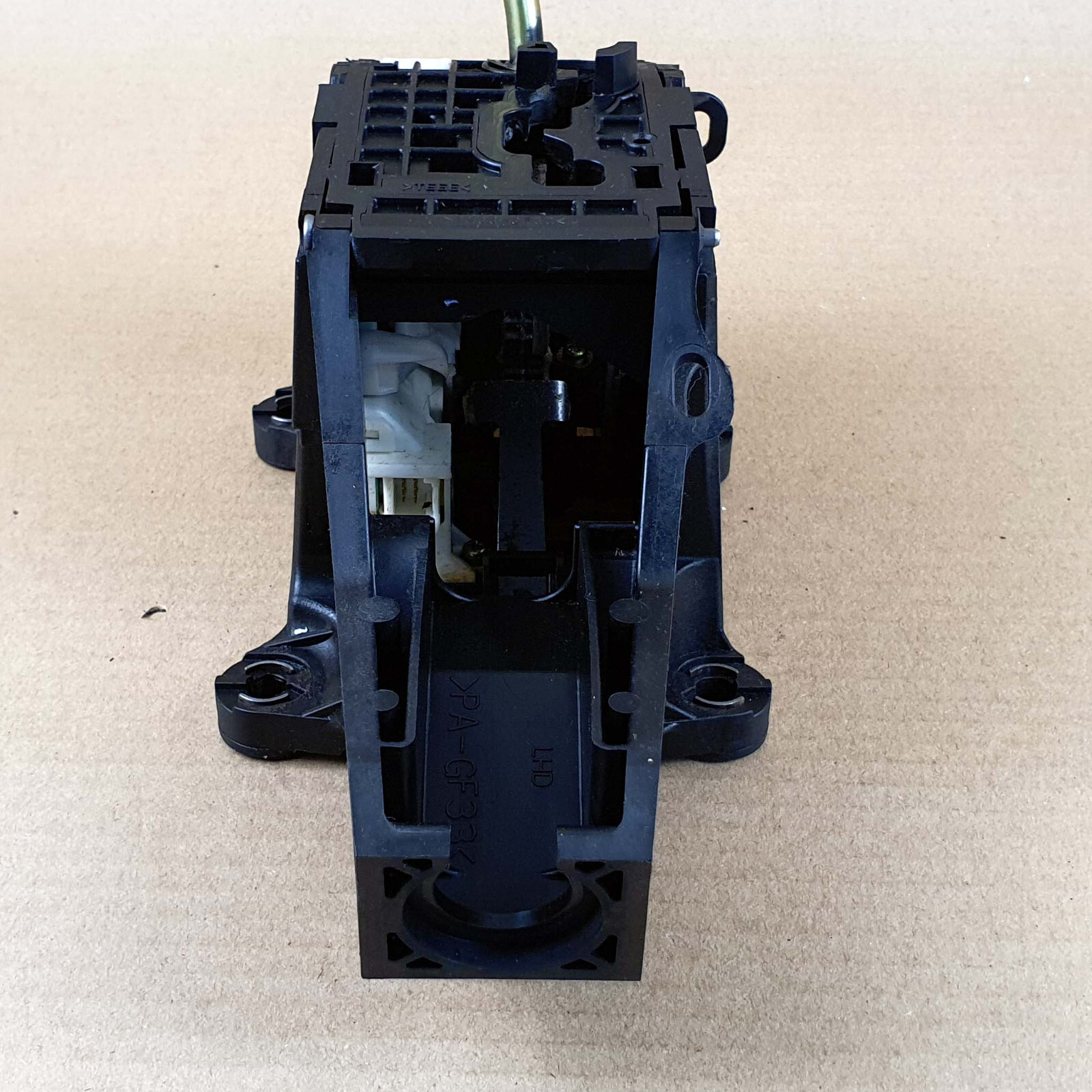 Lexus Gx470 2003-2009 Transmission floor shifter 33550-60660 oem Used LHD