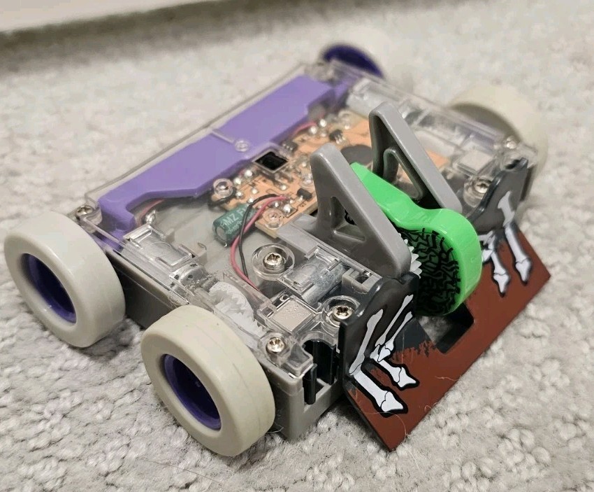 Hexbug Battlebots Robot RC Remote Control Bot - TESTED Science Stem Teamwork