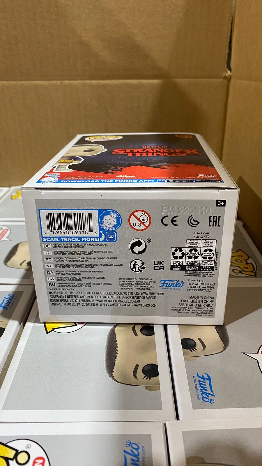 FUNKO POP TV STRANGER THINGS ELEVEN WITH EGGOS - BLOODY NOSE #421 - FM220510