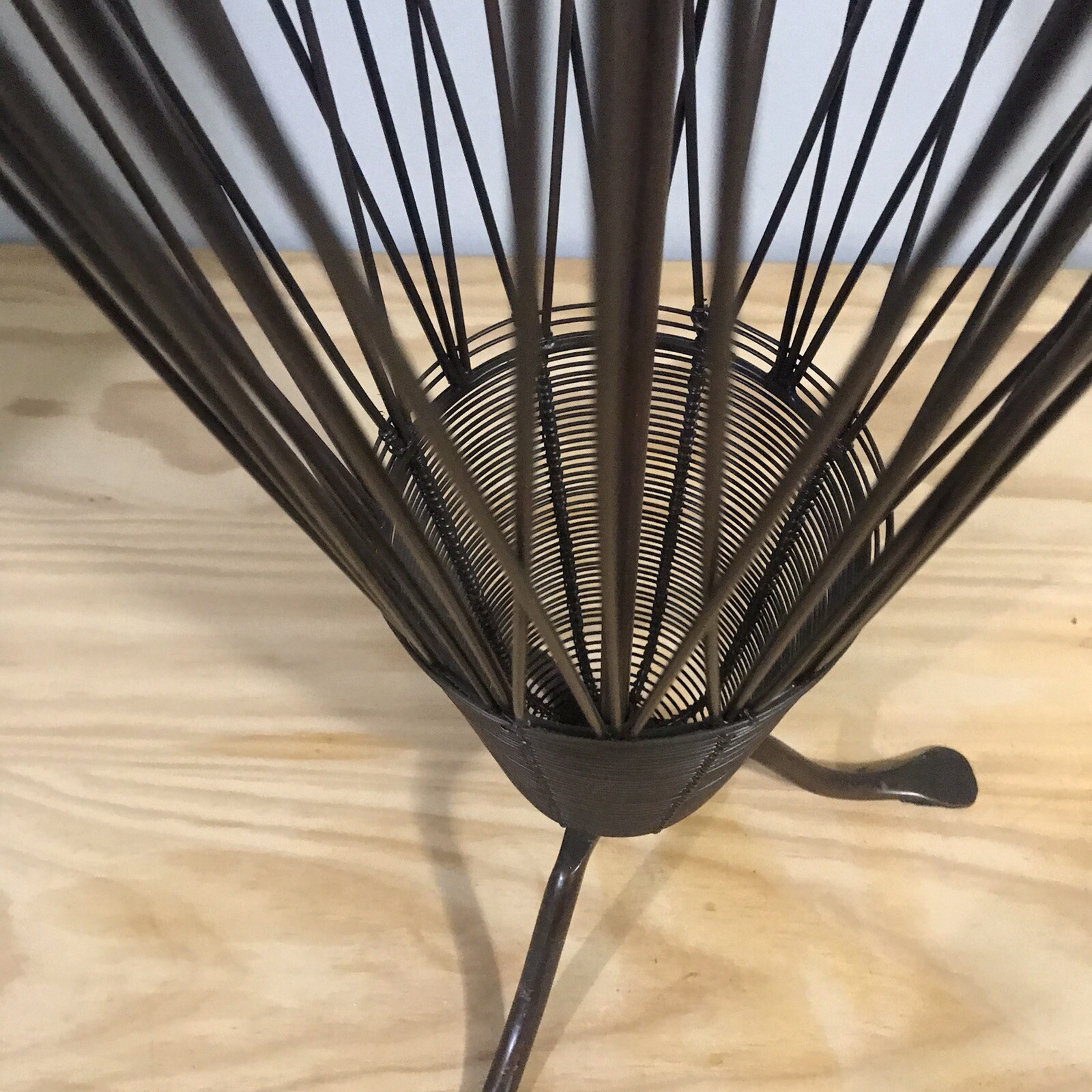 Umbrella Stand Umbrella Shaped Holder Metal wire wood handle 31” Pier 1