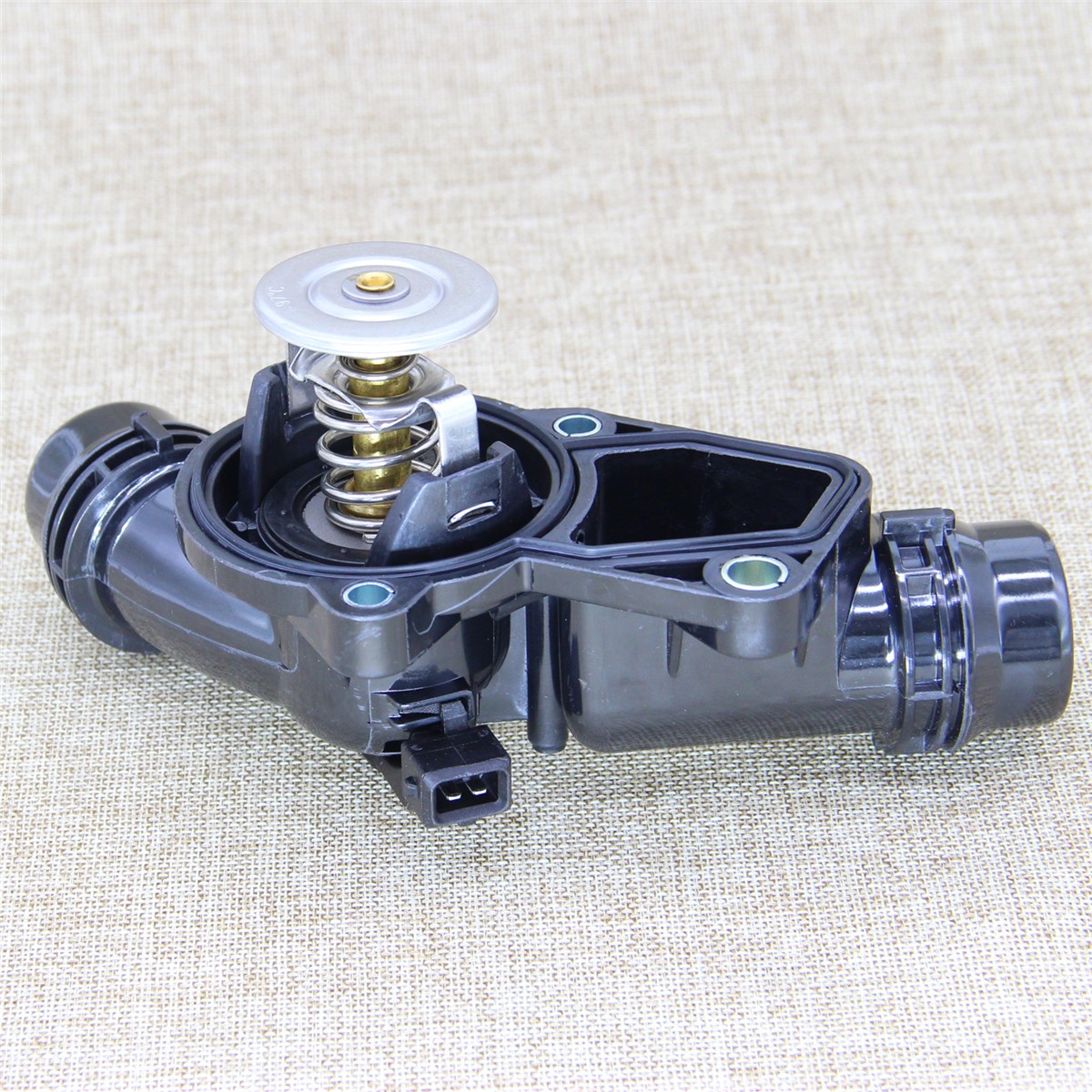 BRAND Thermostat Housing Assembly 11537509227 for BMW 99-06 E46 E39 X5 X3 Z3 Z4