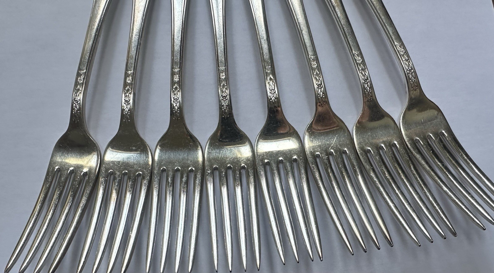 1847 Roger Bros Silverplate IS- Dinner Fork (Set of 8) Lovelace Pattern 1936