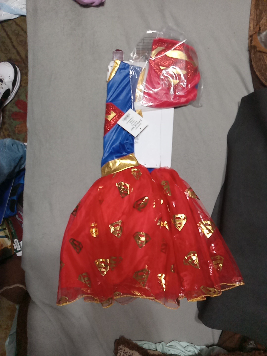 "Supergirl" DC Comics Complete Costume Girls Size S (6/6X) (Package Torn)