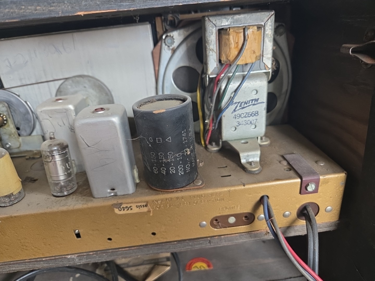 Vintage Zenith Transoceanic Radio G500 Chassis 5G40 - Turns On. For Restoration.