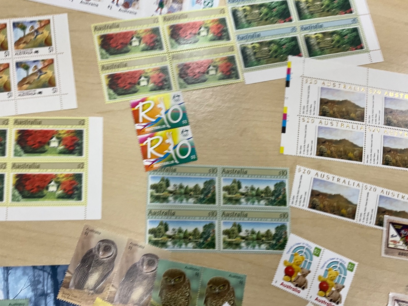 Australia stamps MNH modern Full Gum Face Value $1000+ xx132