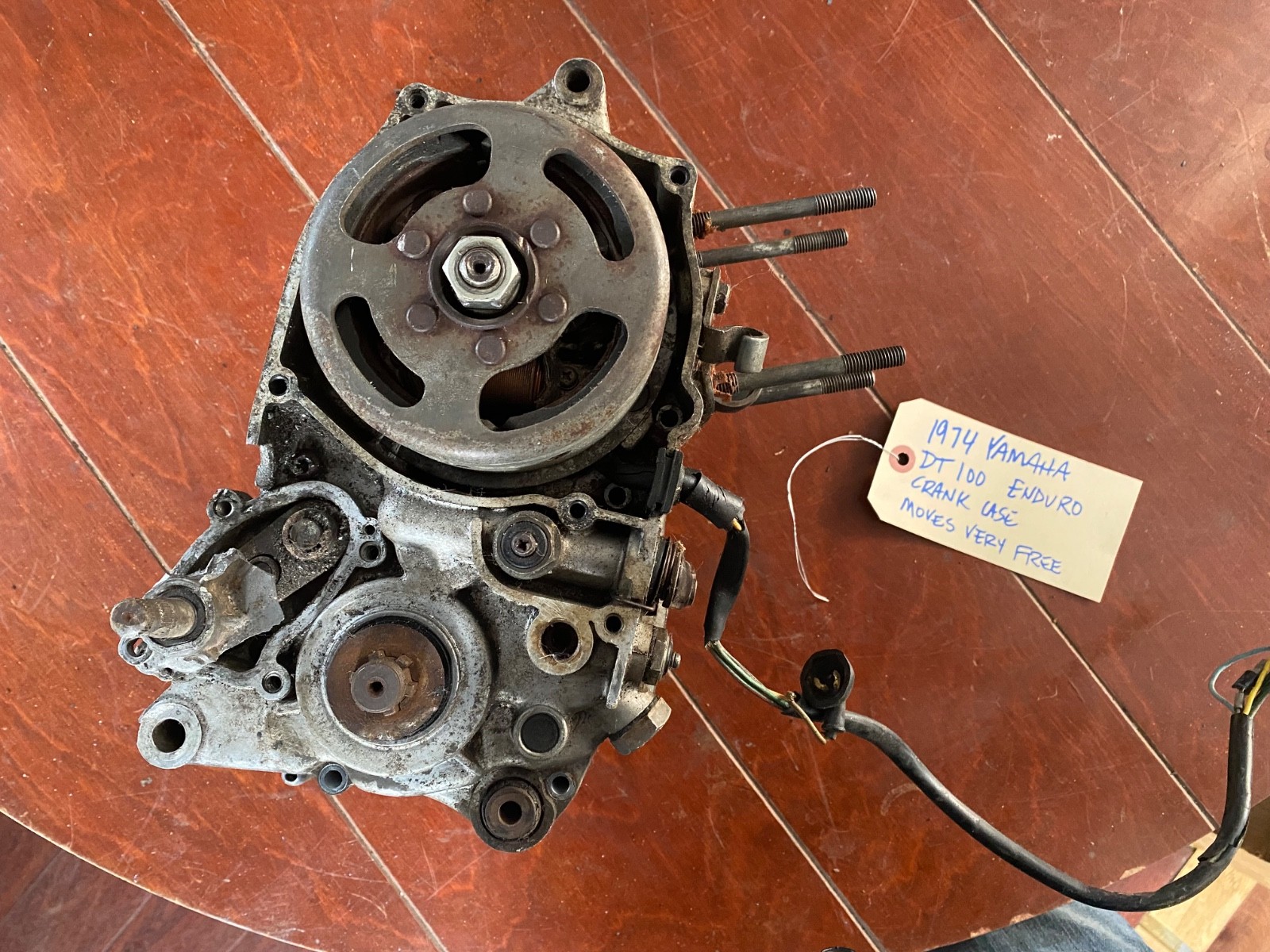 1974 Yamaha DT100 (437 VIN) Engine Bottom End Crank Case Transmission Crankshaft