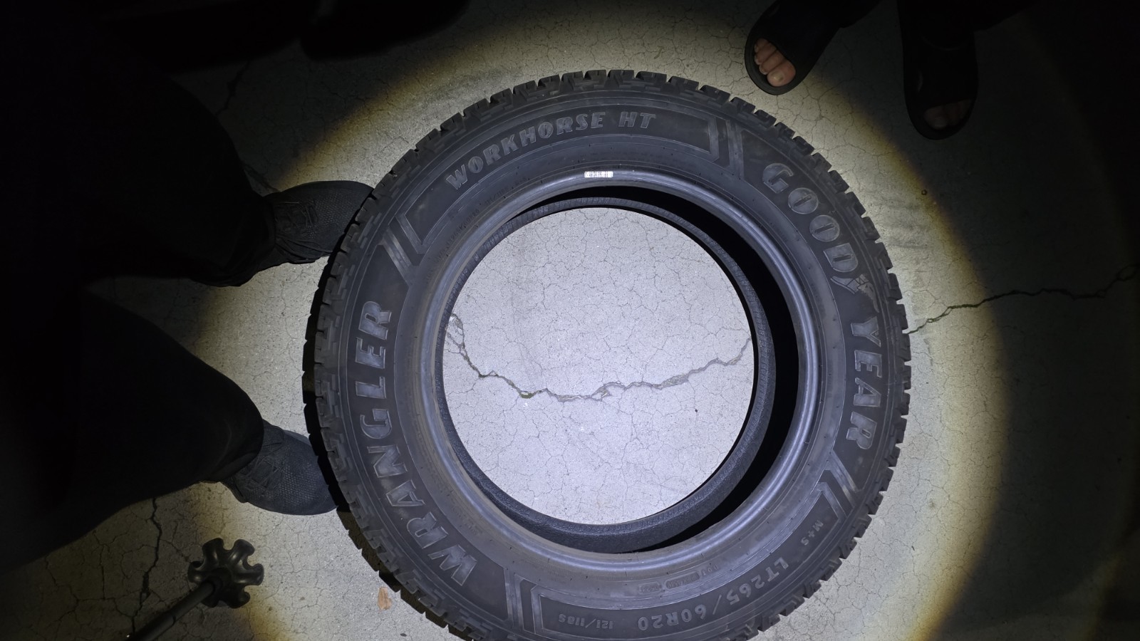 Goodyear Wrangler Workhorse HT LT265/60R20 like new condition