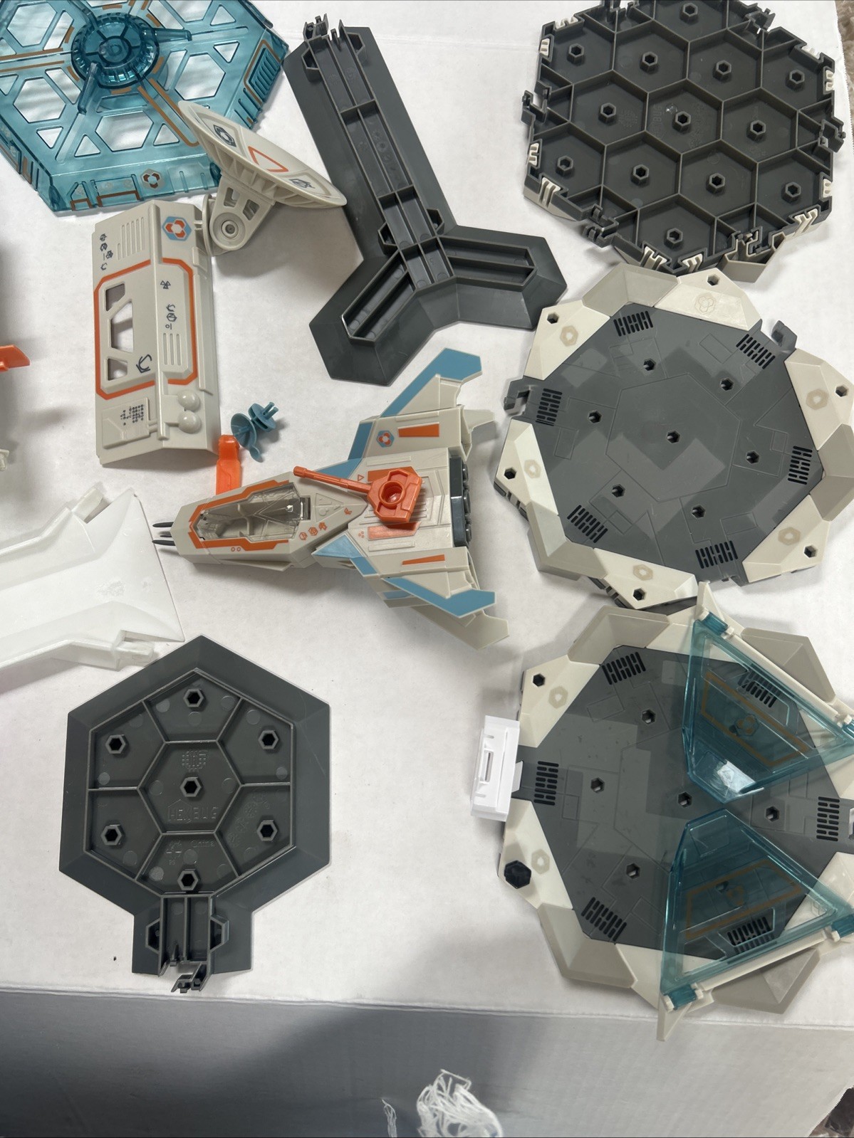 Hex Bug Nano Large Lot , Parts & Accessories And 8 Bugs