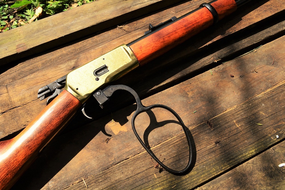 Winchester M1892 Looped Lever Rifle - The Rifleman - John Wayne - Denix Replica