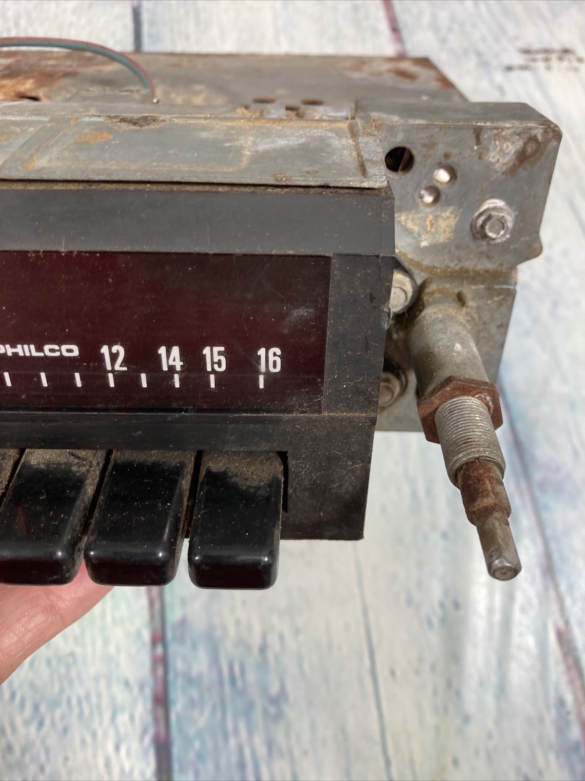 Vtg FORD Philco Car Radio AM Push Button D2TA-18806 Untested for Parts Repairs