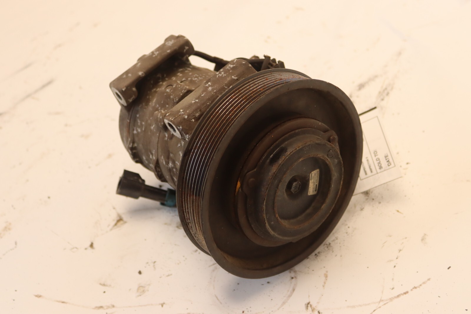 13-17 FREIGHTLINER CASCADIA EVOLUTION DD15 A/C AIR COMPRESSOR 22-65771-000 OEM