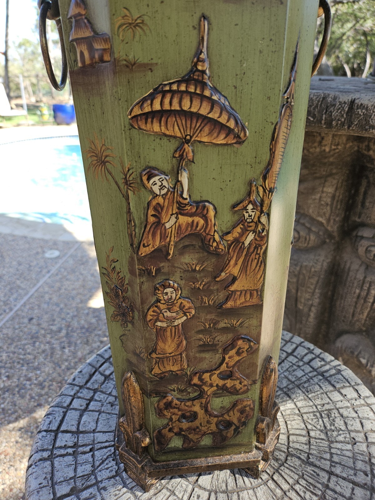 18" Octagonal Raised Japanese Asian Chinoiserie Umbrella Walking Stick Stand