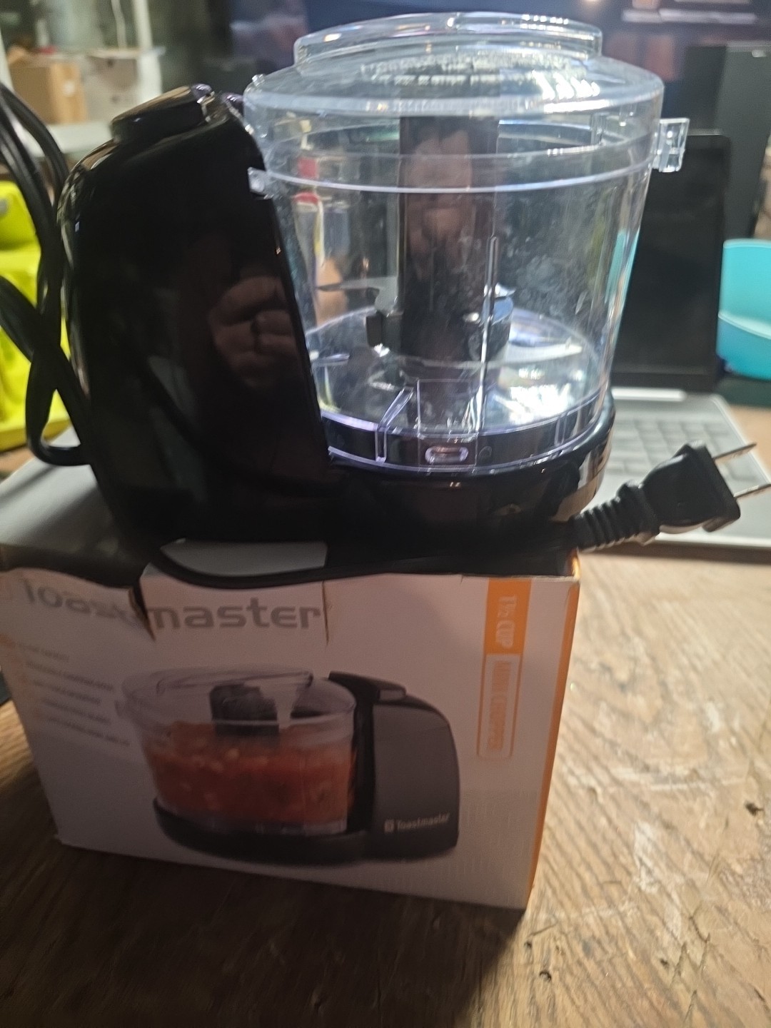 Toastmaster 1.5-Cup Mini Chopper Food Processor Chopper TM-61MC