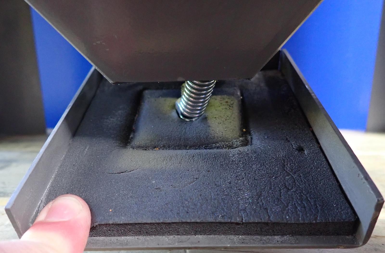 ECONOLINE 101691G-A Mini Bench Abrasive Blast Cabinet