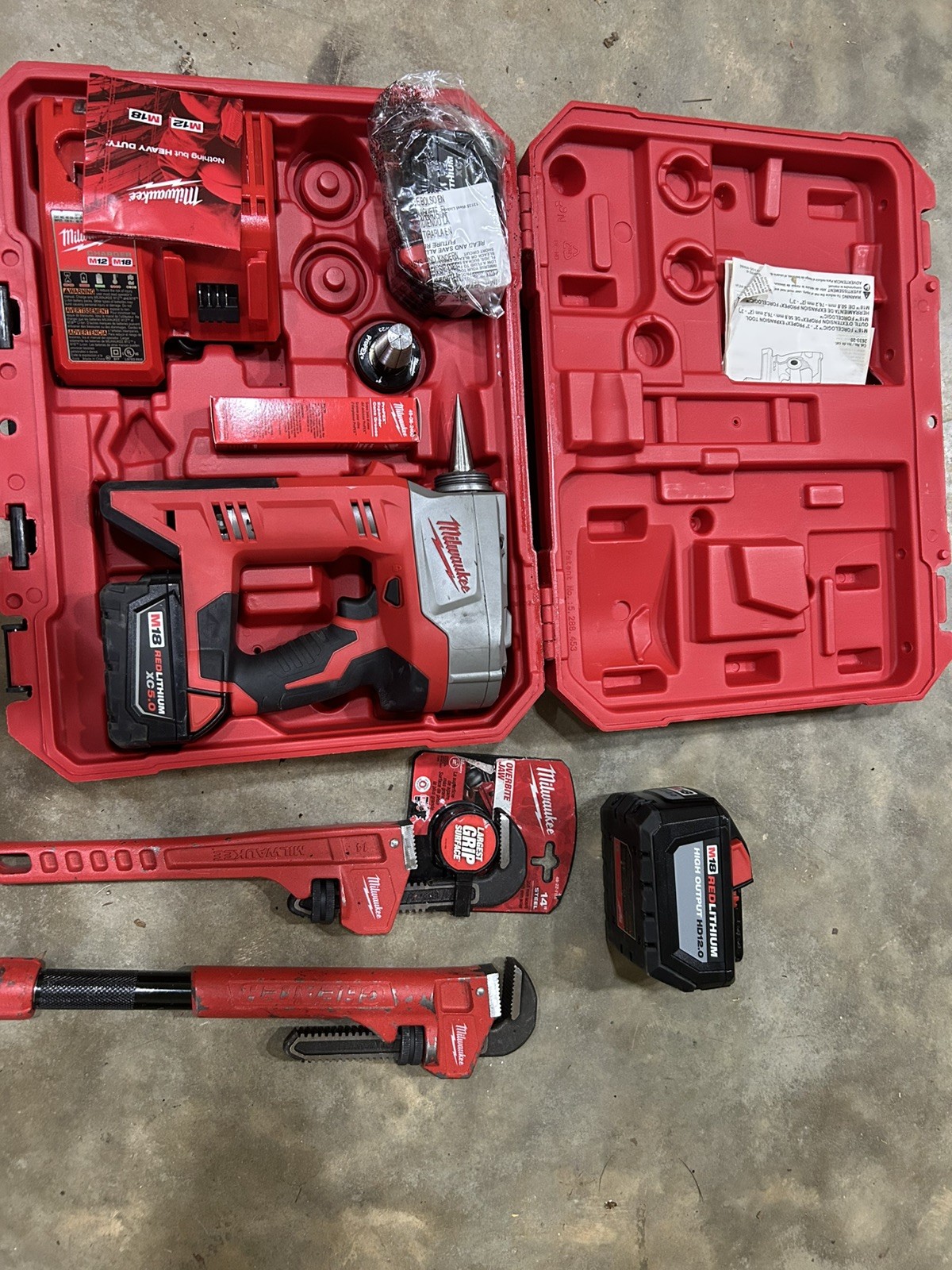 Milwaukee 2632-22Xc M18 Propex Expansion Kit w 1 Inch fitting, Free 12.0 Battery