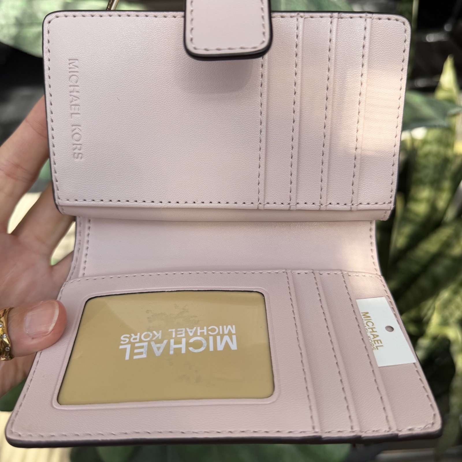 Michael Kors Jet Set Travel MD Bifold Zip Coin Credit Card Wallet Powder Blush