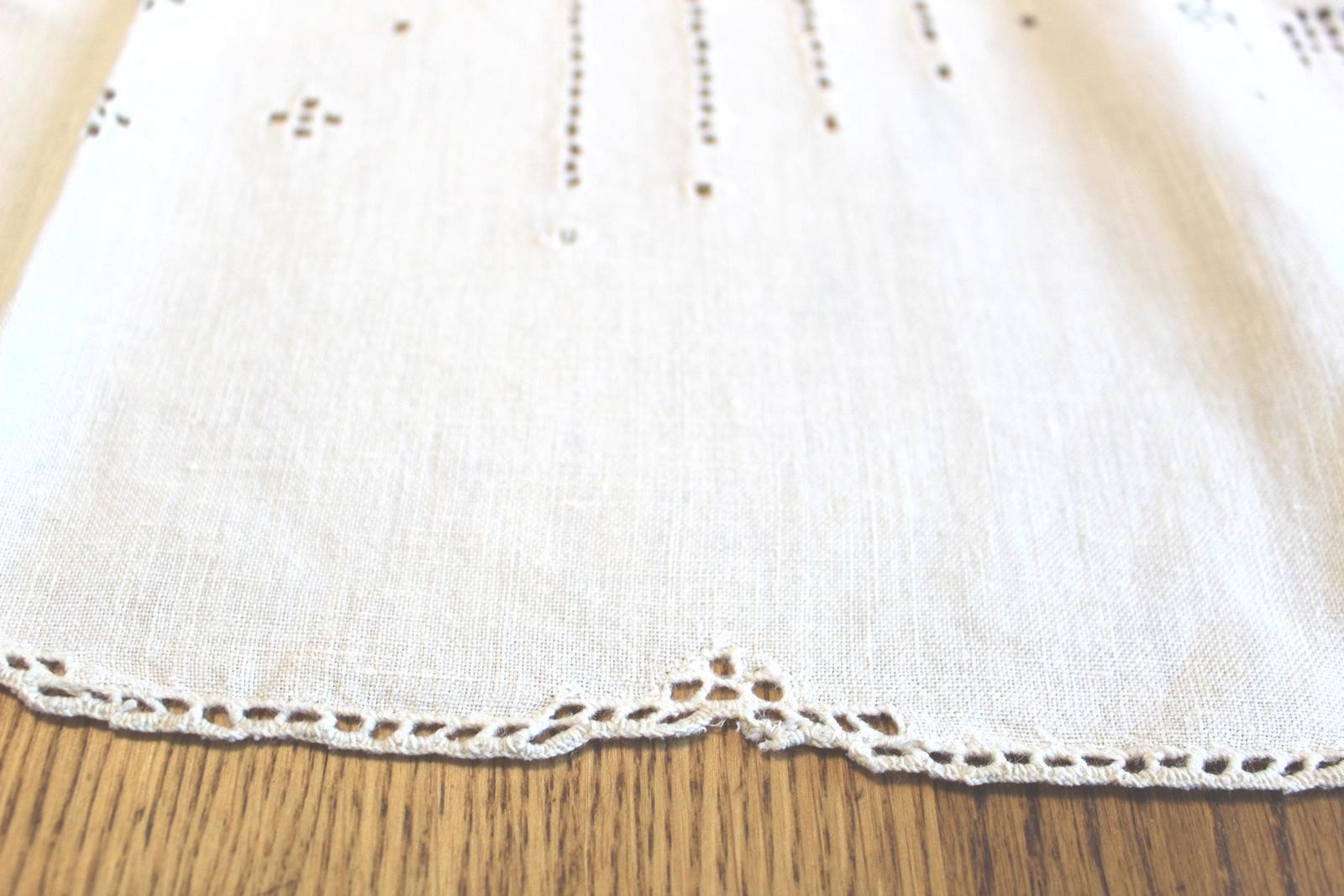 Irish Linen Tablecloth White Hand Work Cutwork