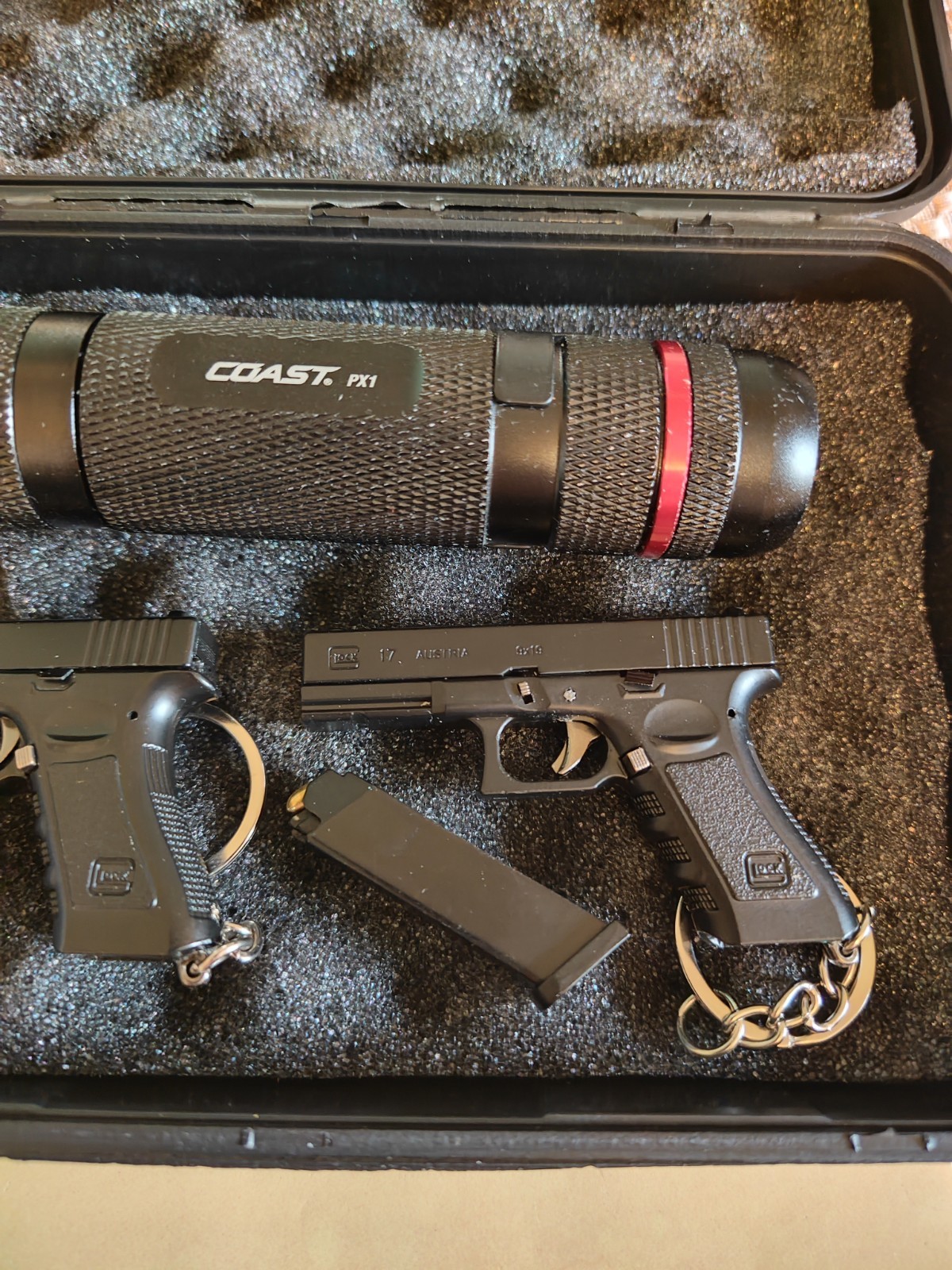 2 GL0CK 17 Mini Firearm Gun Pistol KEYCHAIN & Coast Flashlight, Includes Case