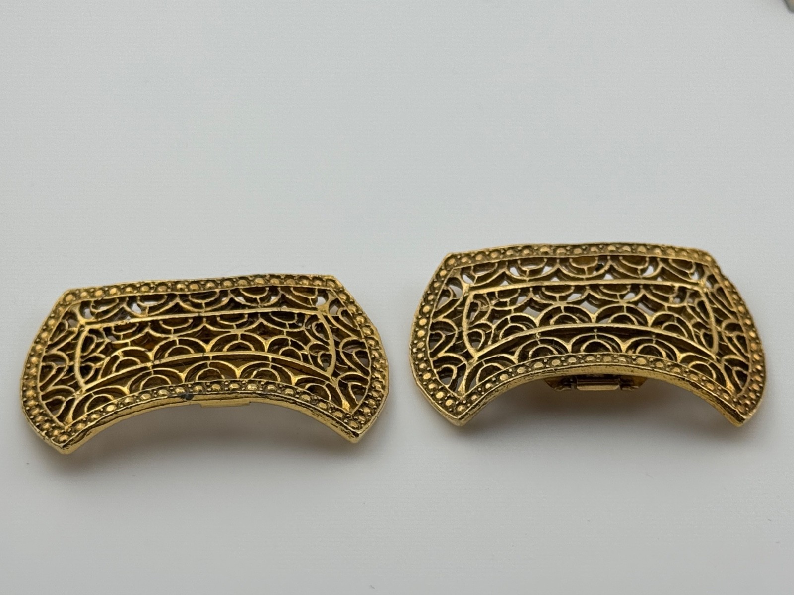 Vintage Musi Shoe Clips Gold Tone Signed