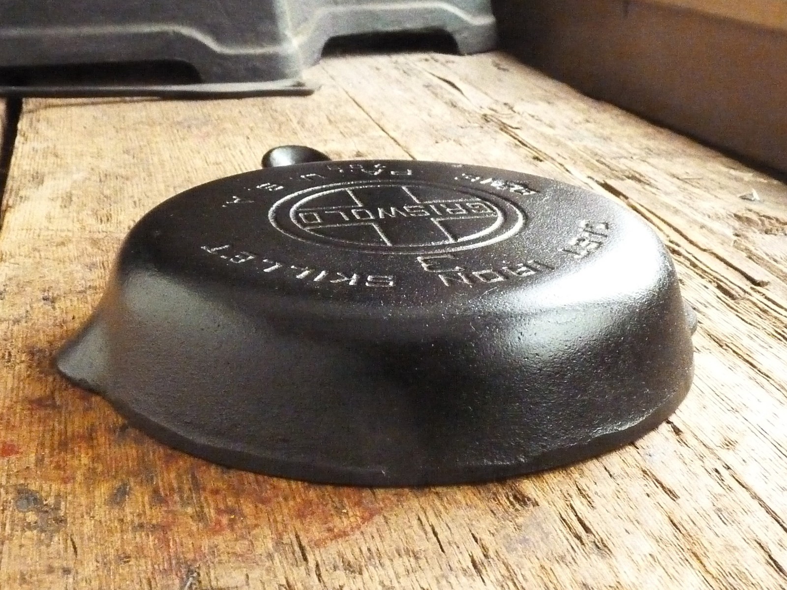 Vintage GRISWOLD Cast Iron SKILLET Frying Pan # 3 LARGE BLOCK LOGO - Ironspoon