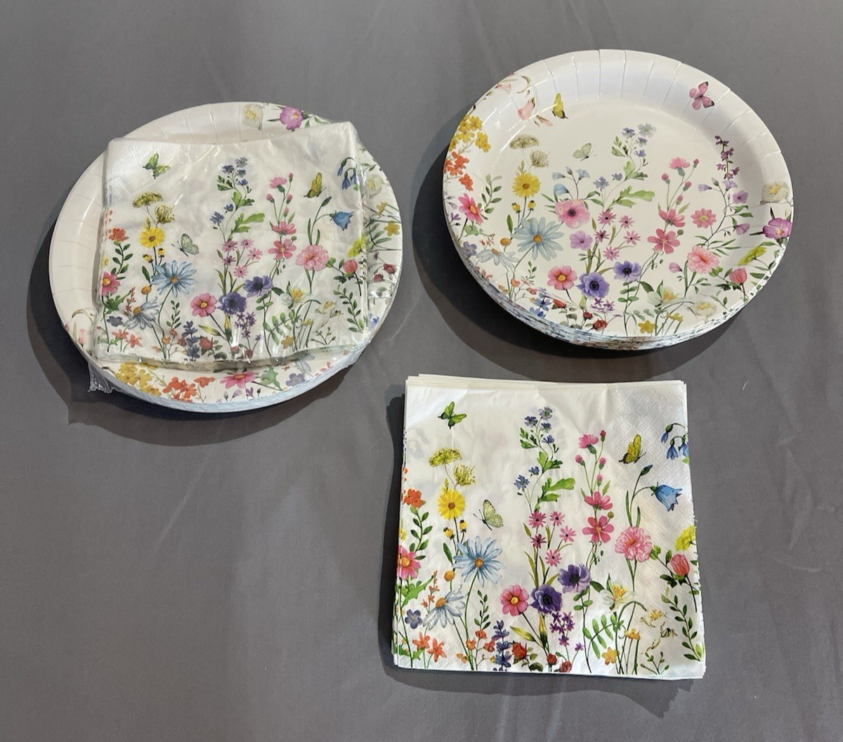 Wildflower Theme Birthday Supplies - Complete Set with 10" Plates and Napkins