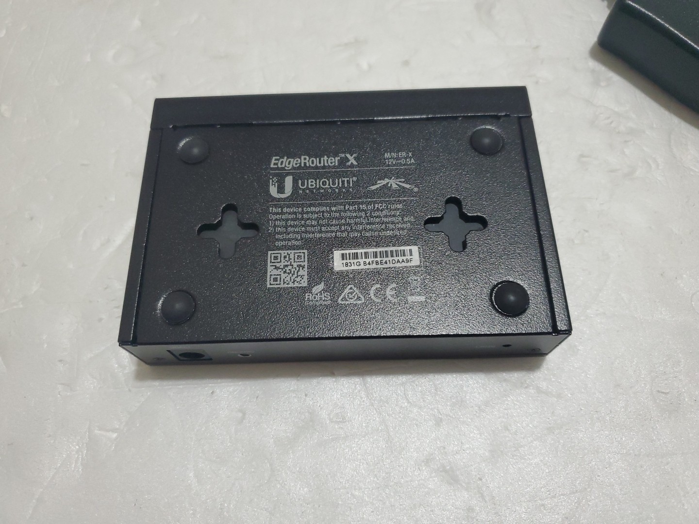 Ubiquiti Networks ER-X EdgeRouter X 5-Port Gigabit Wired Router