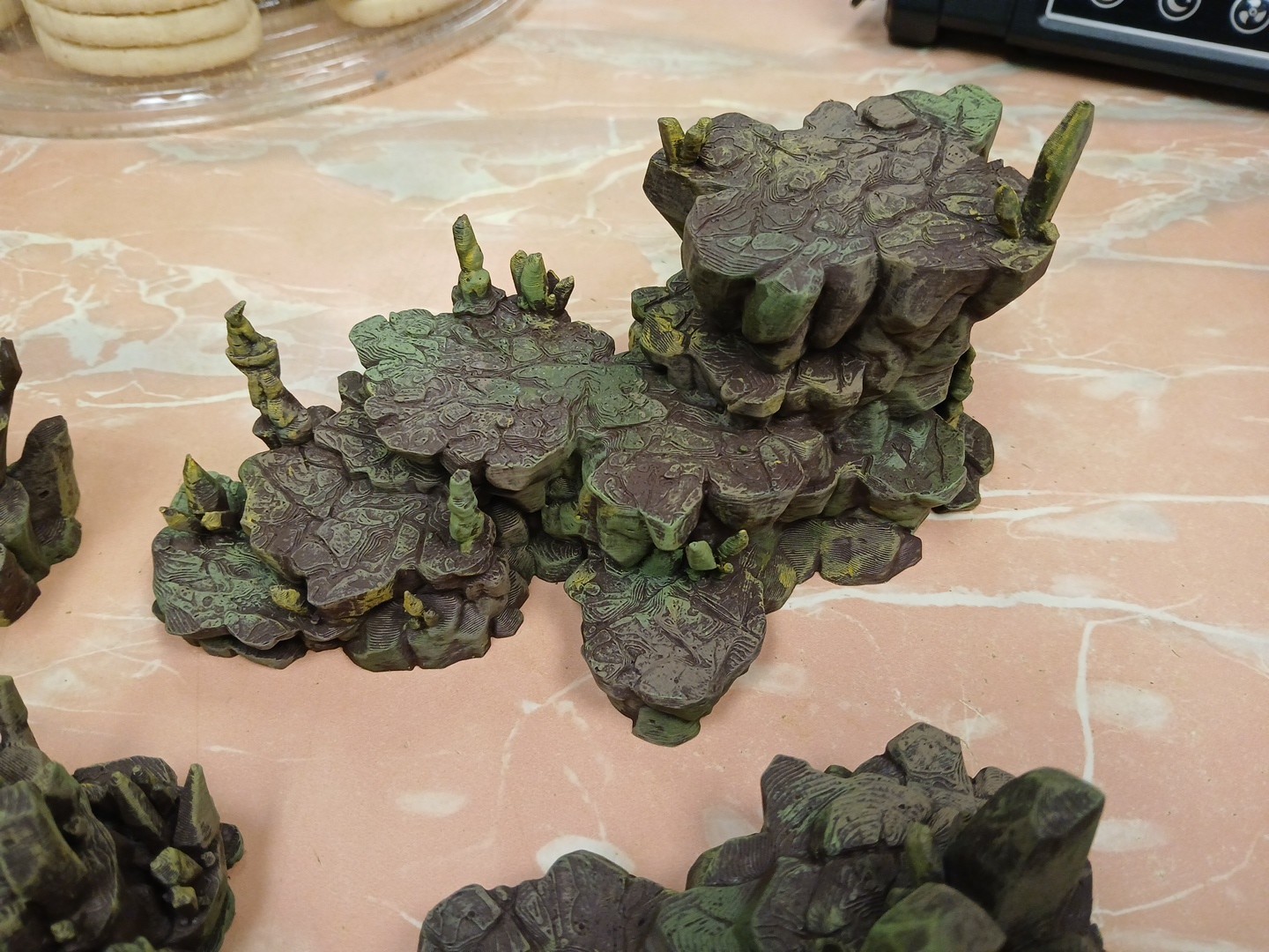 Tabletop Wargaming Terrain -Painted Badlands Hills Set Plastic 4 Pieces 40K #A