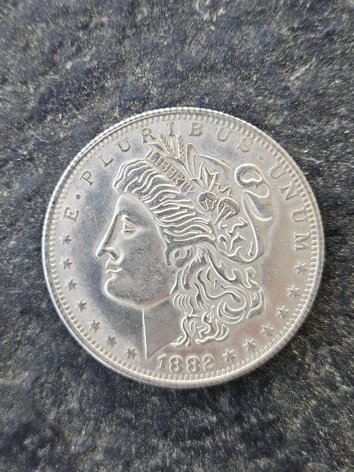 Magic Trick Disappearing Morgan Magnetic Card Coin Combo