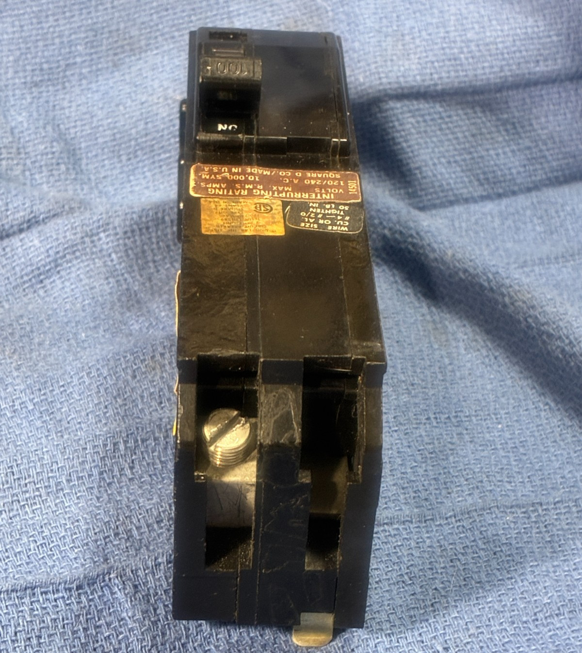 SQUARE D Q1 2100 TF Z 100 Amp 2 Pole TOP FEED MAIN CIRCUIT BREAKER Type QITF