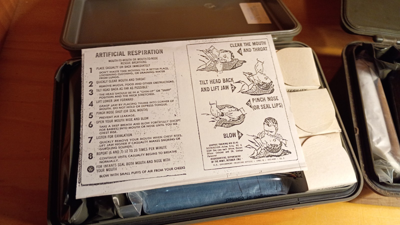 2 US Military Army General Purpose Vehicle First Aid Kit 6545-00-922-1200