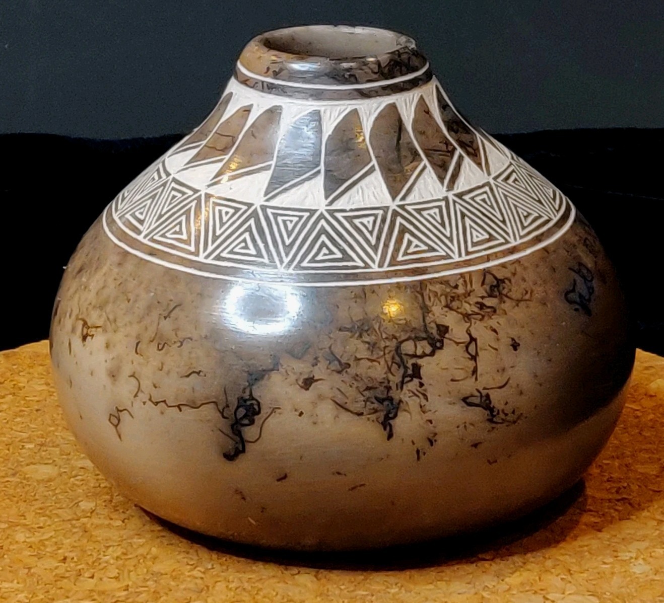 Vintage Signed Veronica Louis Acoma Pueblo Native American Pottery Vase 3.5"X4"