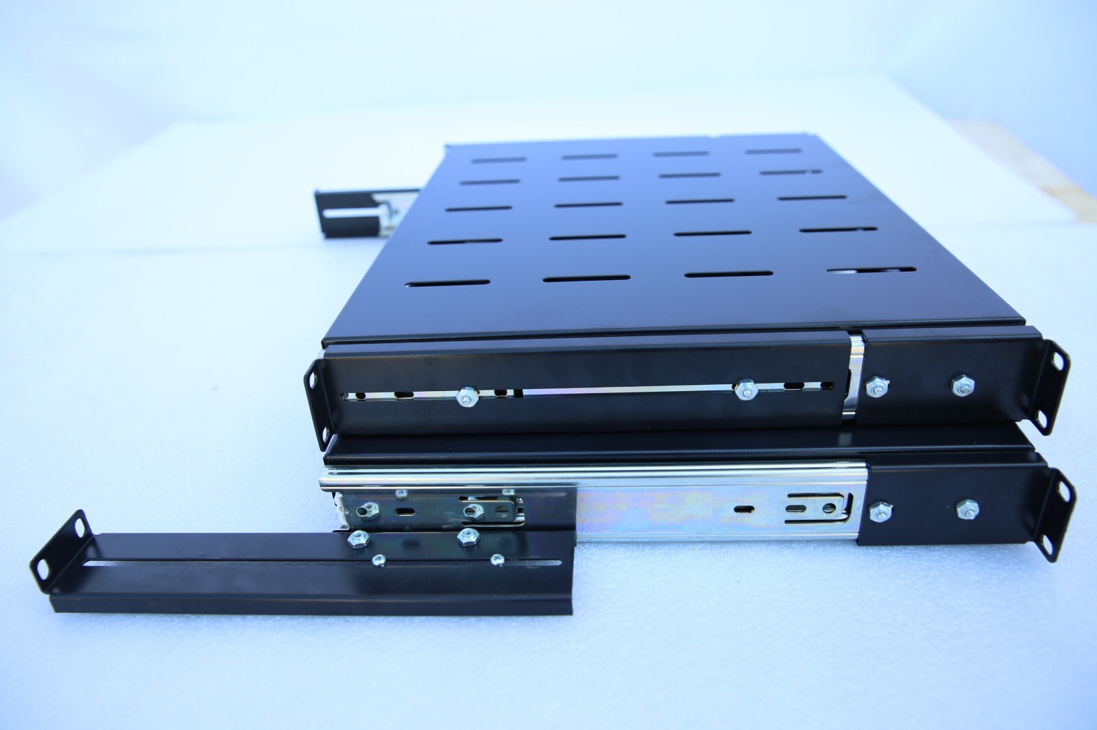 Sliding Rack Server Shelf For Rack 1U 19" 4 Post Rack Mount-Adjustable 15"-22"