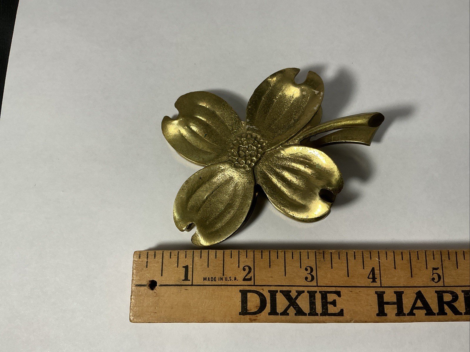VTG. Virginia MetalCrafters Dogwood Flower Paper Weight / Clip