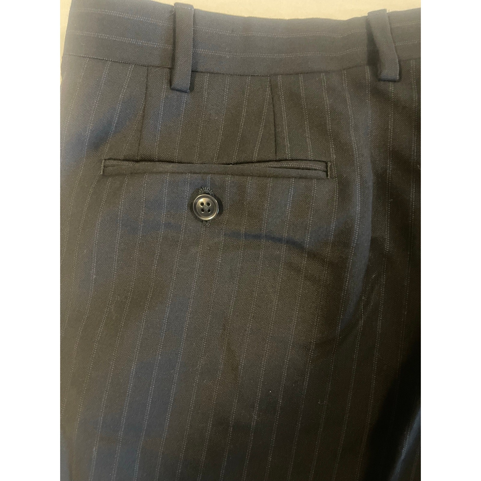 EUC: Armani Collezioni Men's Wool Suit Size 42 R