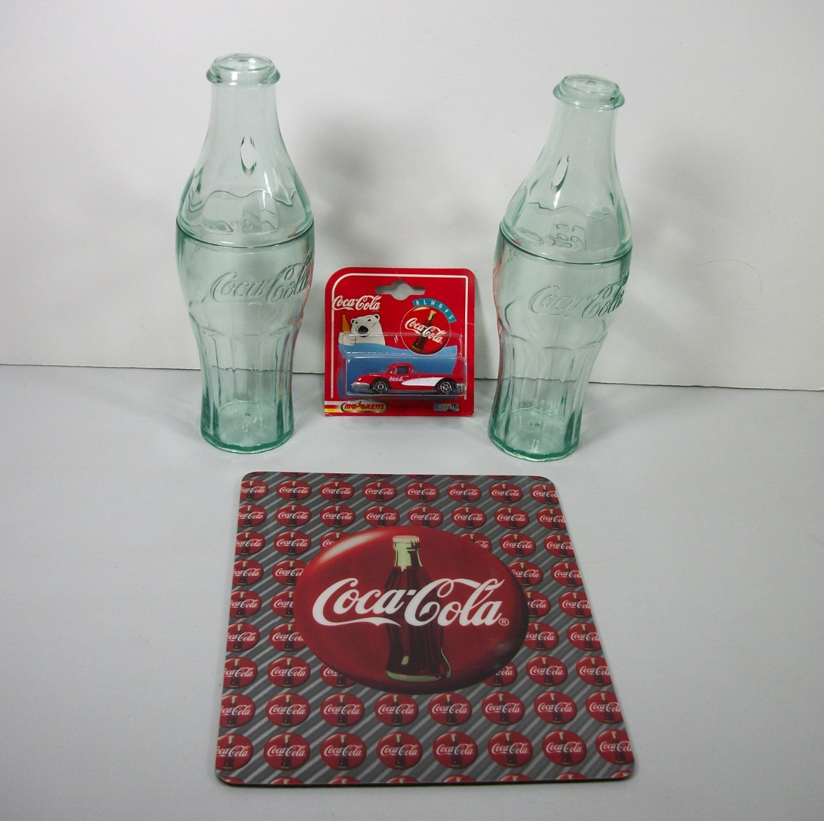 Coca-Cola Coke 1996 3D Mouse Pad NICE With coin Banks