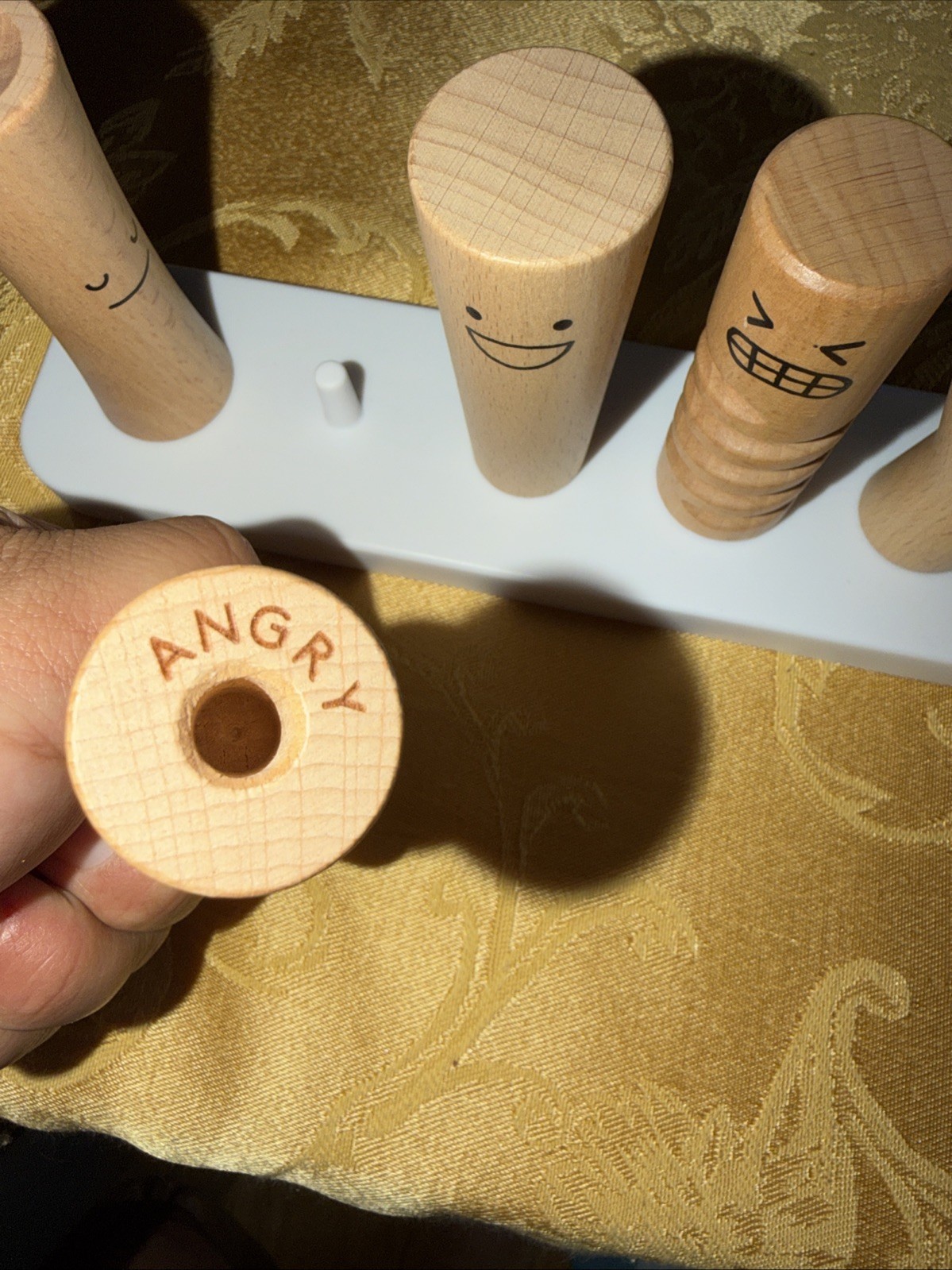 Lovevery Wooden Emotion Dolls Pegs and Plastic Stand Montessori