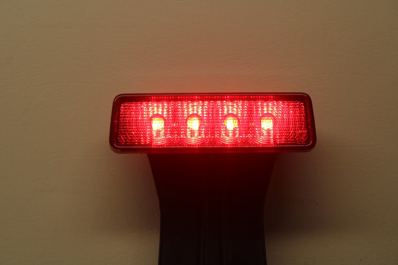 07-18 JEEP WRANGLER REAR SPARE TIRE BRACKET CARRIER THIRD BRAKE LIGHT 55397217