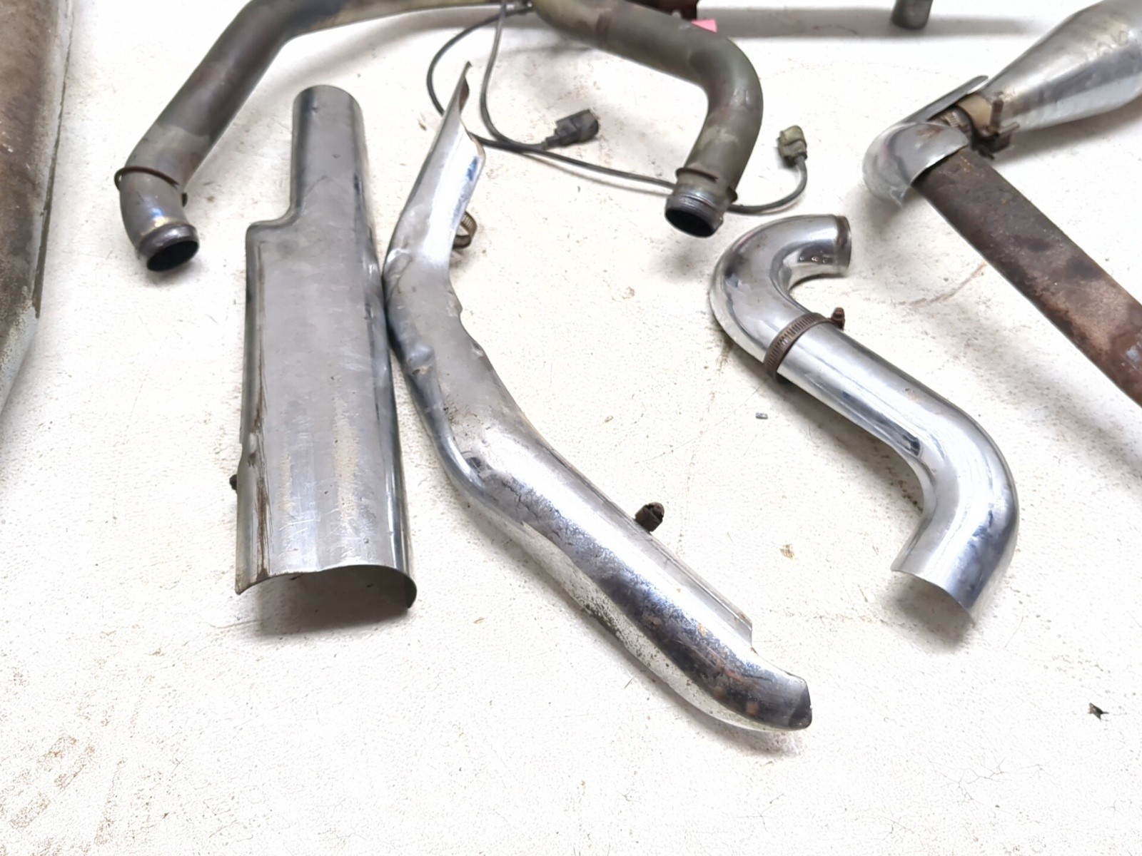 14-16 Harley Street Glide Special FLHXS Header Muffler Heat Shield Set 66855-10A