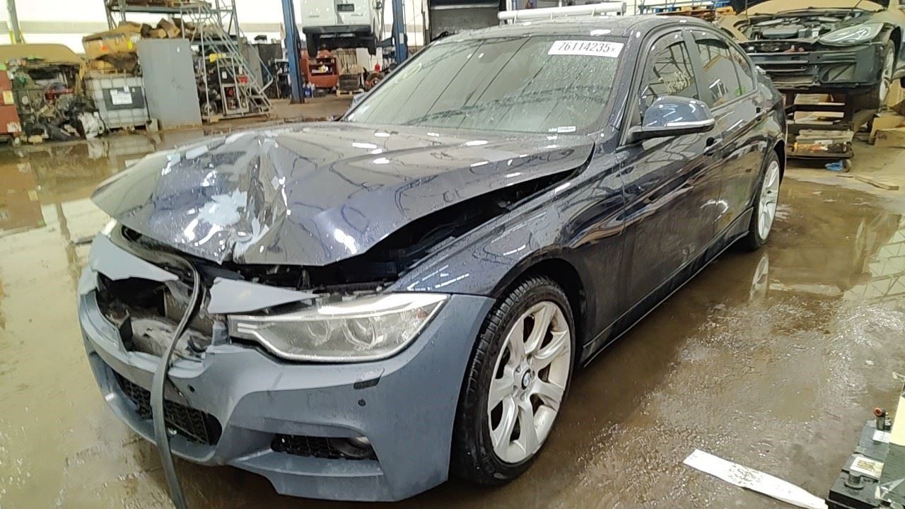 (LOCAL PICKUP ONLY) Roof Glass Fits 12-18 BMW 320i 7006501