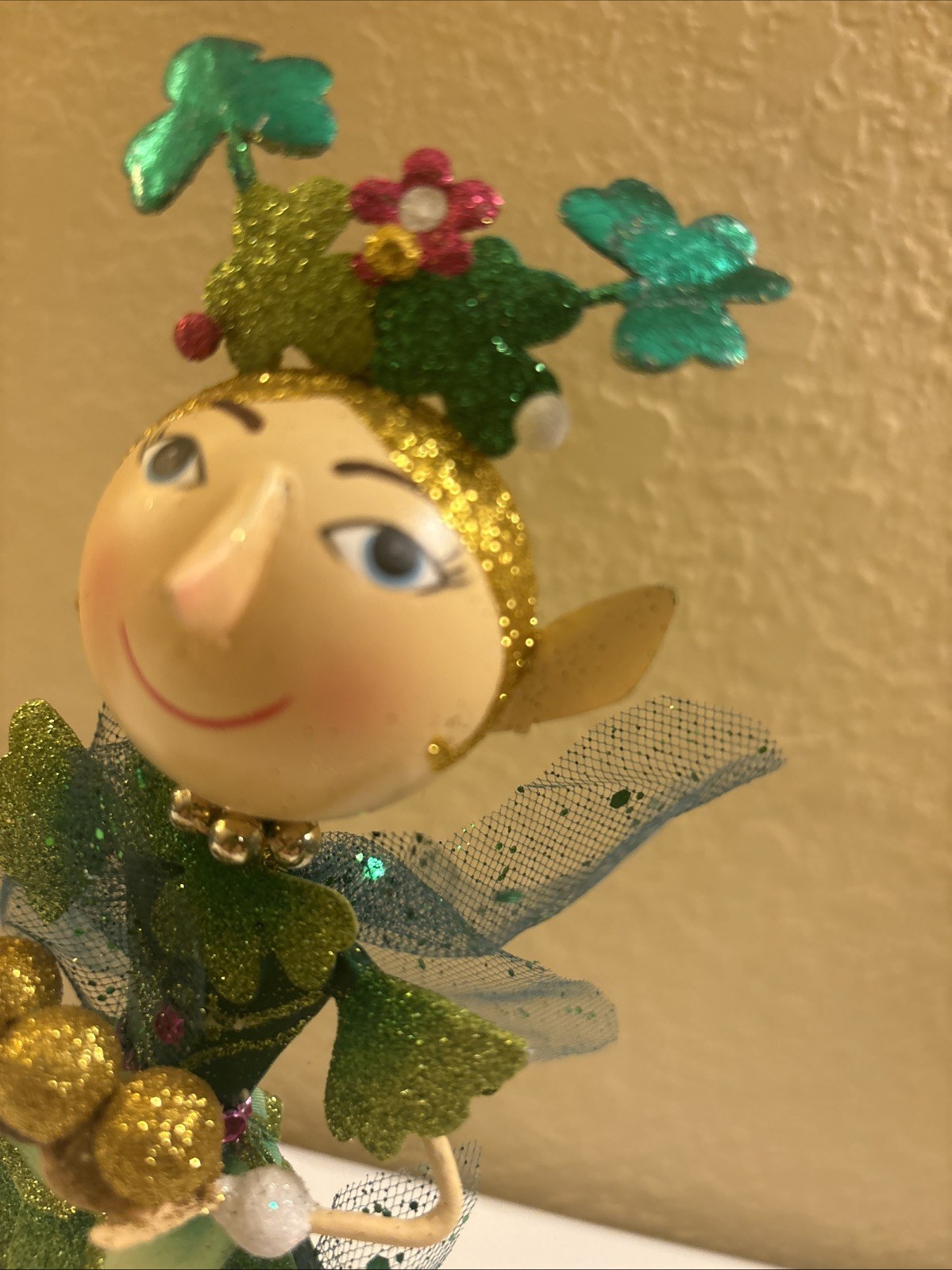 Pier 1 One Rare Celtic St. Patrick's Day Fairy Glitter Metal 11.5" Damage (a80