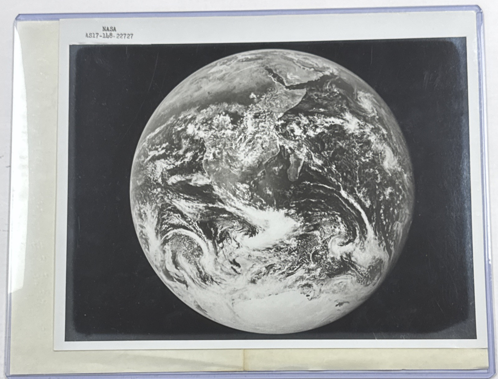NASA Apollo 17 View Of Earth Black Numbered Press Photo AS17-148-22727 Disc.