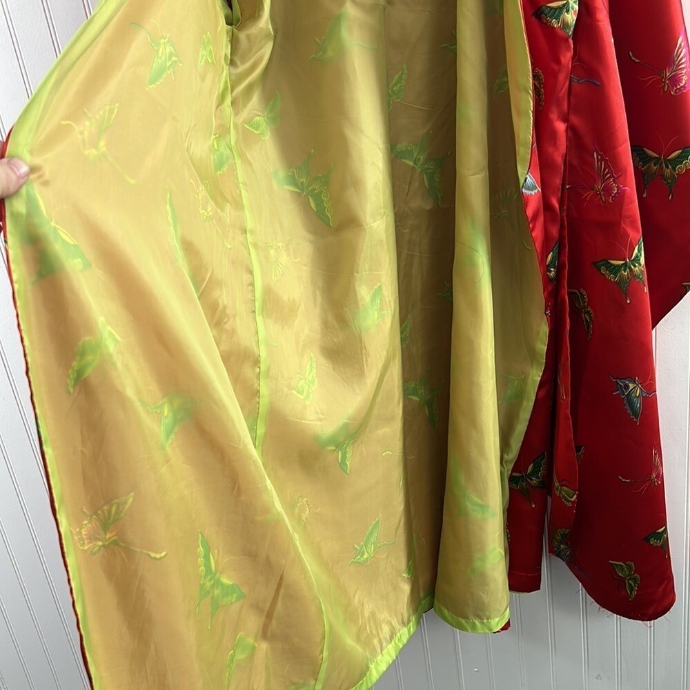 Red Satin Butterfly Japanese Style Kimono Jacket Womens Medium Gold Lining