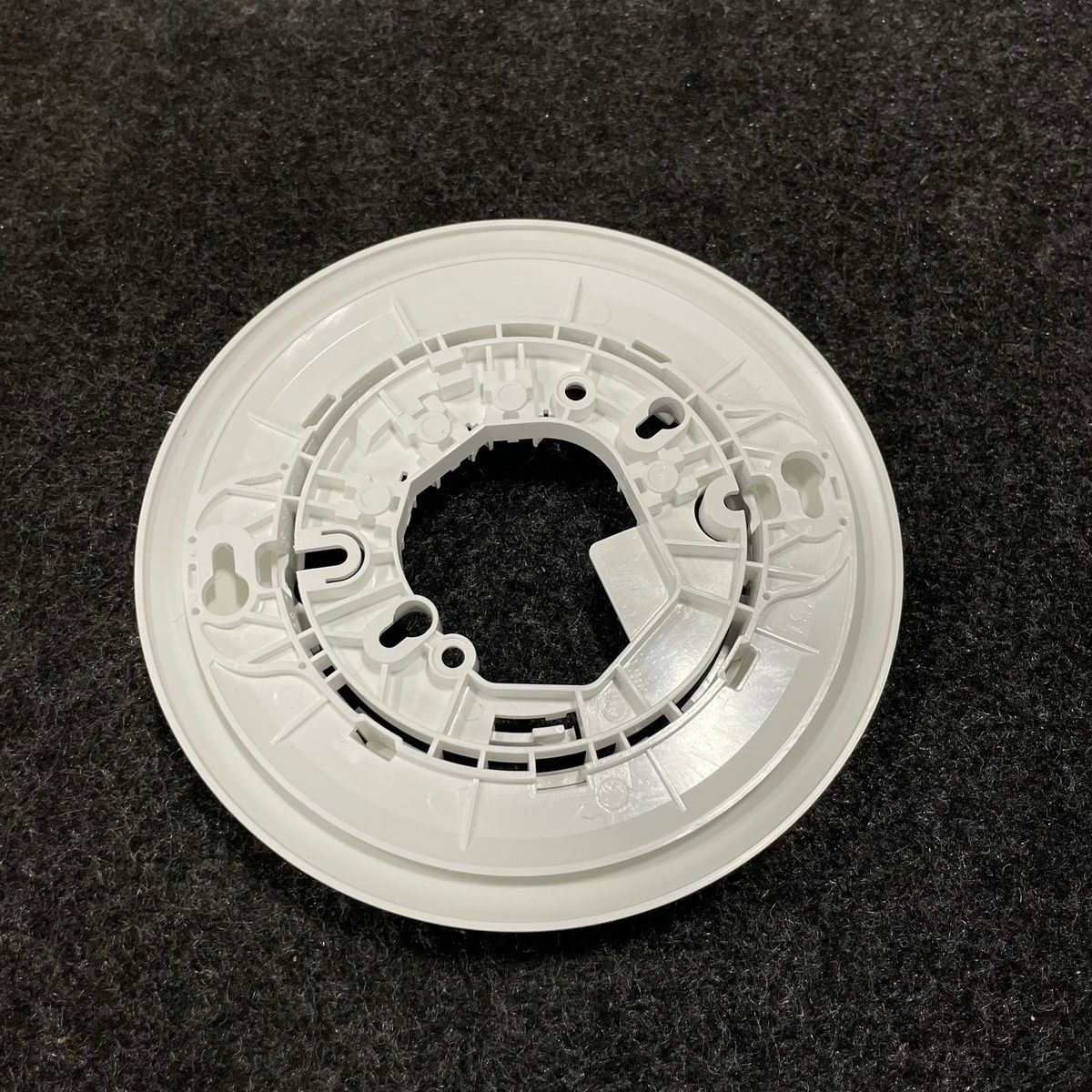 SYSTEM SENSOR Detector Base White B300A-6, Box of 10