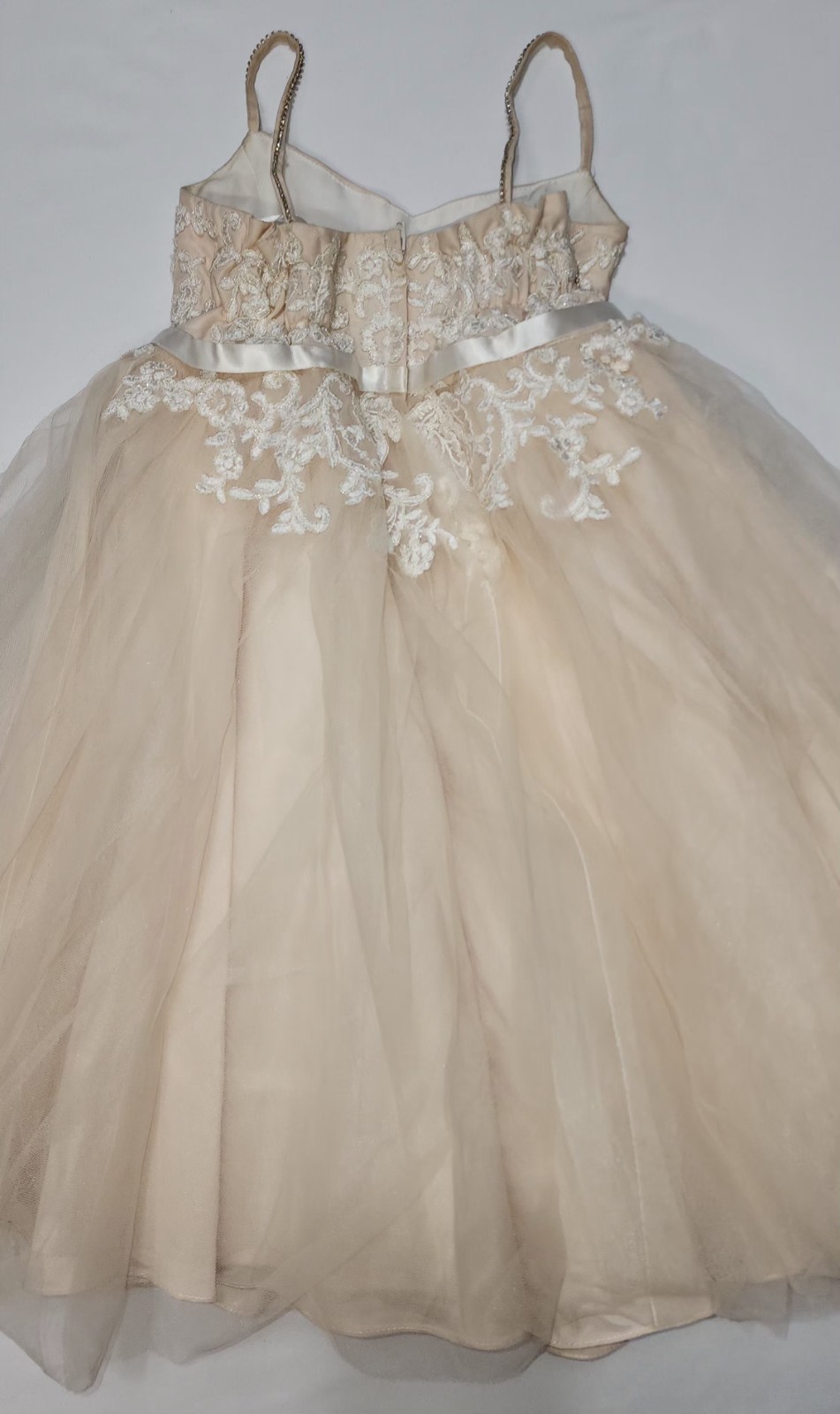 $180 Davids Bridal Ivory Floral Applique Spaghetti Strap Flower Girl Dress Sz 4