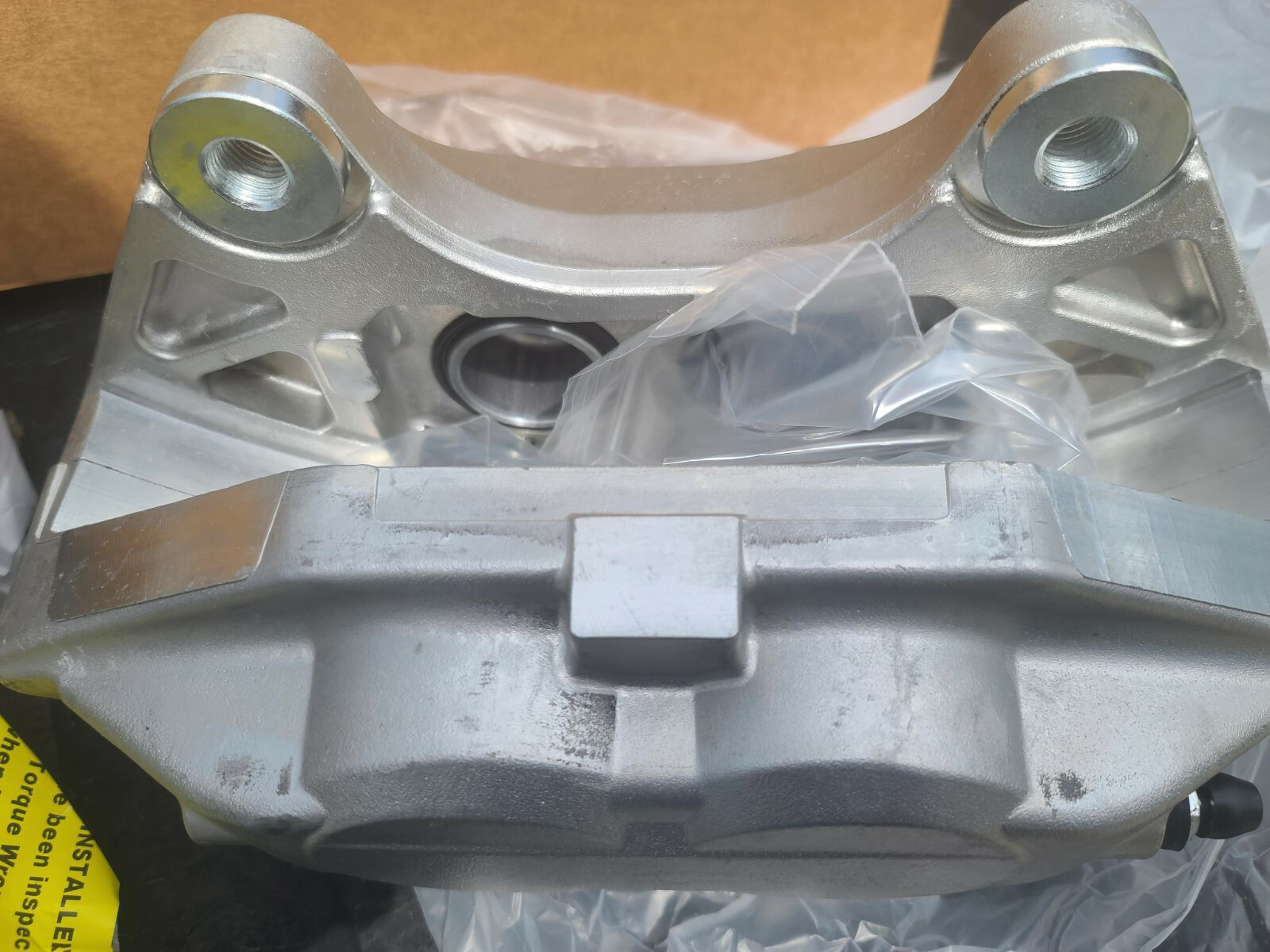 (2) Front 4 Piston Brake Calipers Pair FX50 G37 G37X Q50 09 370Z Plain or Red