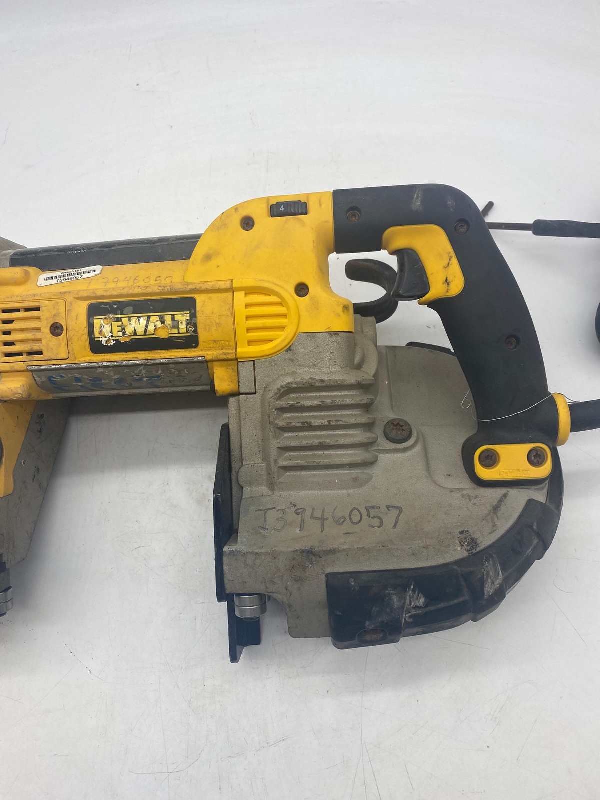 Dewalt DWM120 Band Saw, 5" Deep Cut w/ Variable Speed (Used)