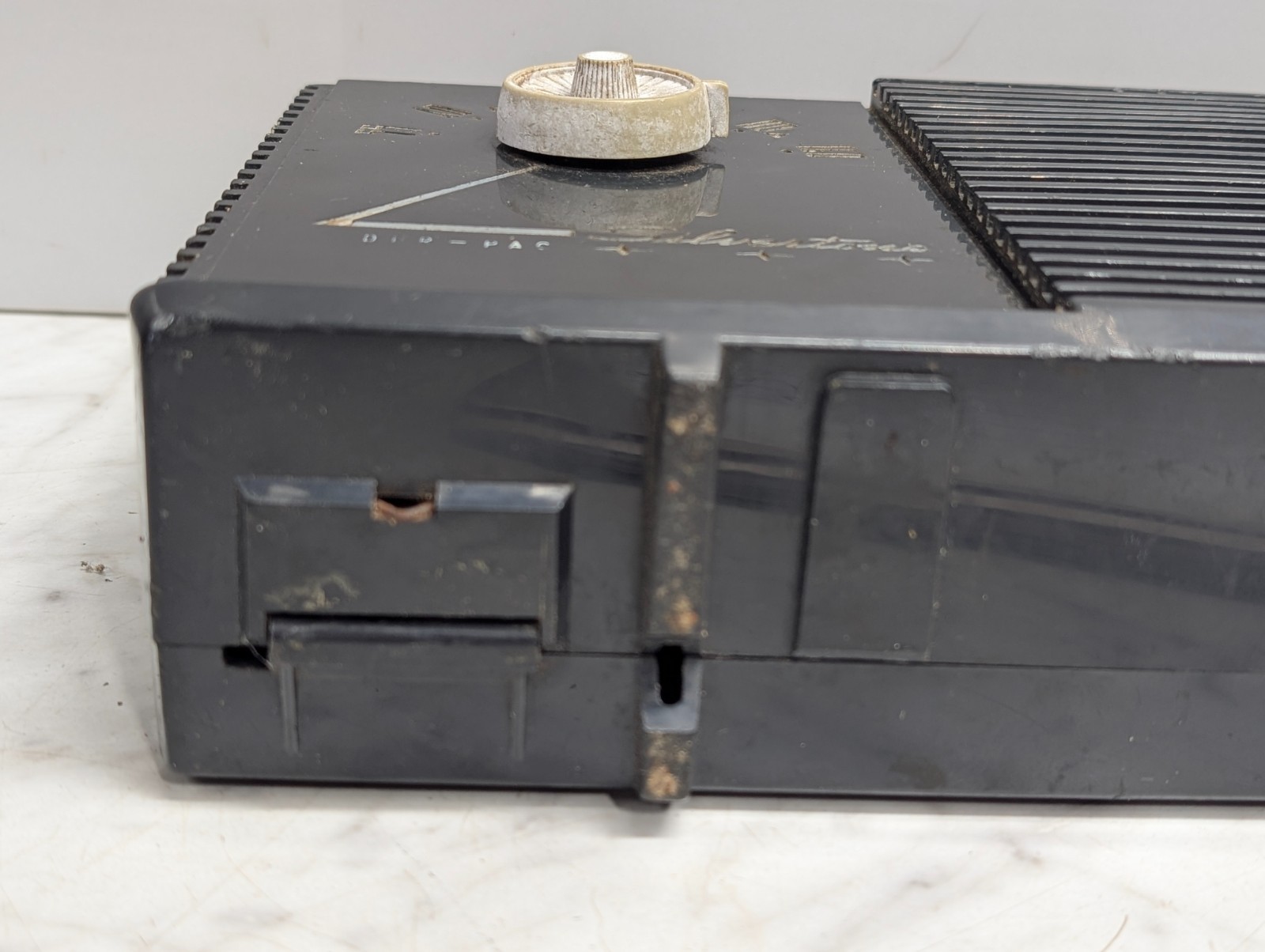 Sears Silvertone Tube Radio Dur-Pac AM Band Portable 7216 AC or Battery Powered