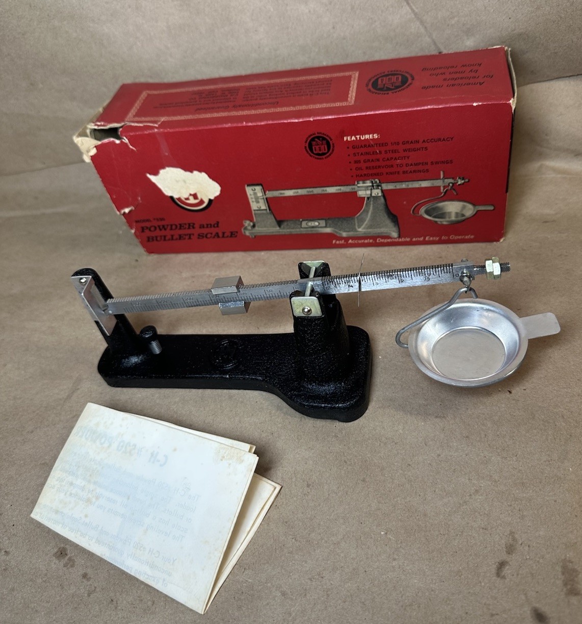 C-H #520 Powder & Bullet Scale Reloading Scale w/ Box & Instructions