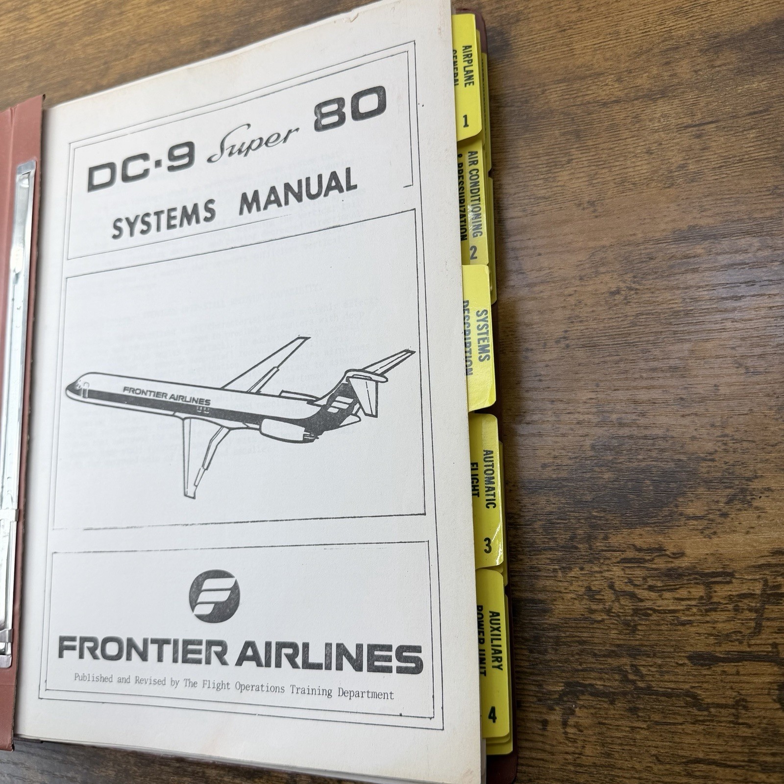 1982 Frontier Airlines DC-9 Super 80 (MD-80) Systems Manual