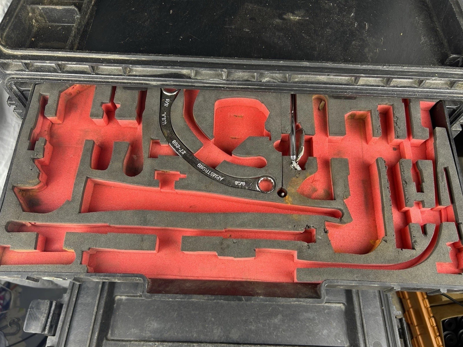 ARMSTRONG MILITARY TOOL KIT SET GENERAL MECHANICS GMTK PELICAN CASE